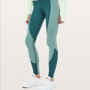 Lululemon Leggings - Wake & Train Tight Size 6